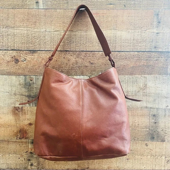 Margot Leather Purse With Tassel - Picture 2 of 6